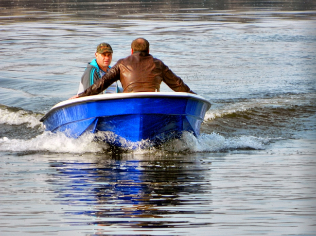 Wyatboat 430 (стеклопластиковый тримаран)